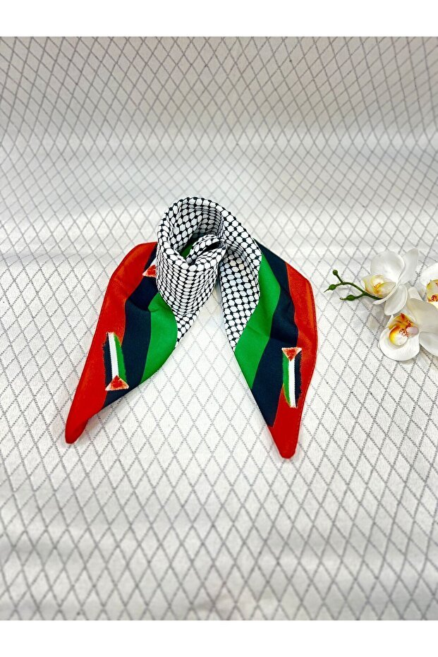 Foulard with Palestinian Flag Keffiye Shawl Scarf