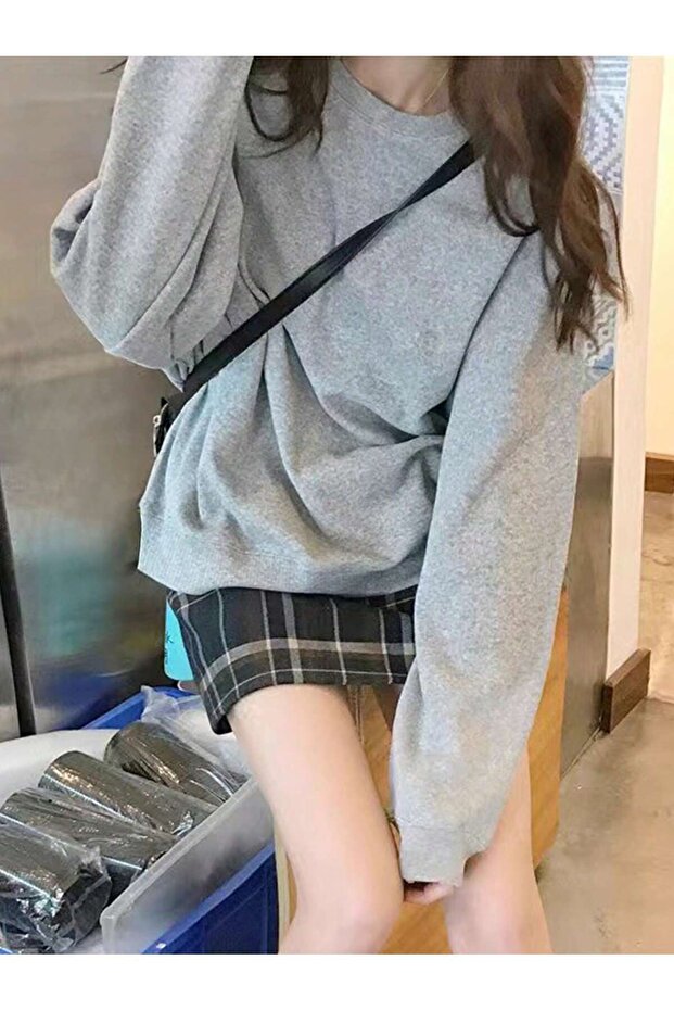 سويت شيرت برقبة دائرية كبيرة الحجم - 1