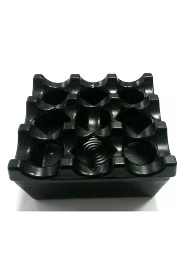 صب منفضة سجائر مربعة باللون الأسود - 3