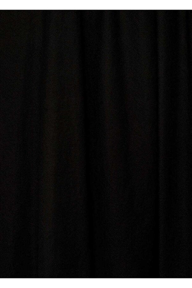 Dökümlü kısa elbise - 5