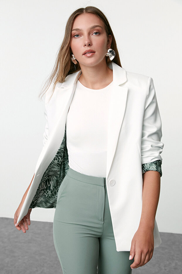 Beyaz Regular Astar Detaylı Dokuma Blazer Ceket TWOAW20CE0316 - 1