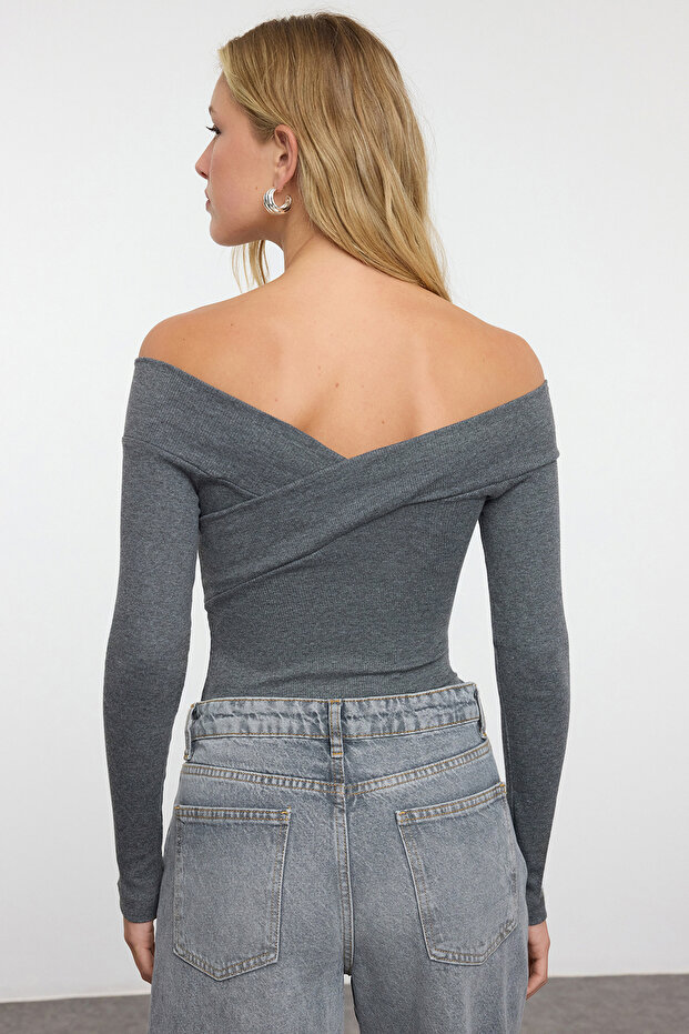 Koyu Gri Carmen Yaka Fitilli Alttan Çıtçıtlı Esnek Örme Body TWOAW21BD0053 - 5