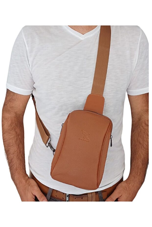 حقيبة كتف متقاطعة بلون أسمر - 1