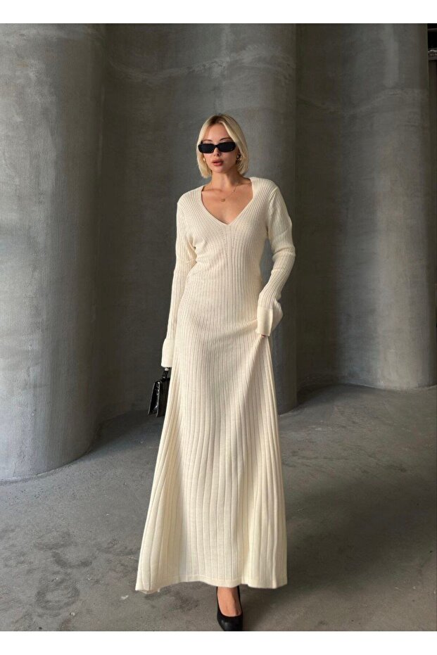V-Neck Elegance Maxi Triko Elbise - 2