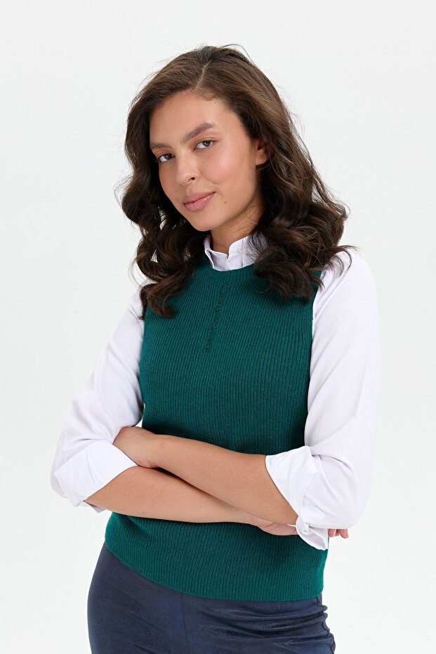 سترة صوفية برقبة دائرية وأزرار أمامية - الجزء الأمامي - 6