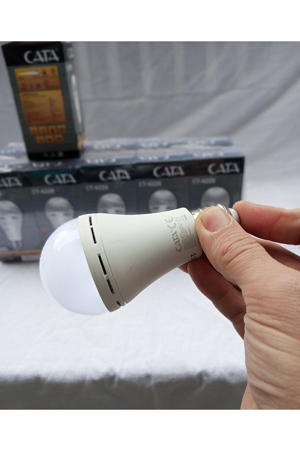 Şarjlı Led Ampül Elektriksiz 8 Saat Yanar Işıldak Lamba Kesintisiz Yanmaya Devam Eder - 4