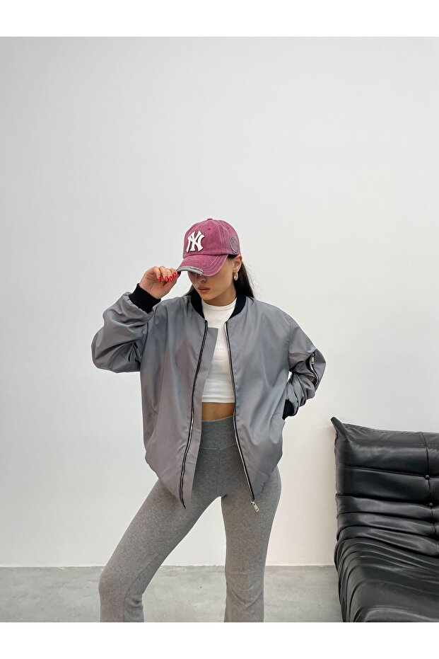 Unisex Oversize Bomber Jacket