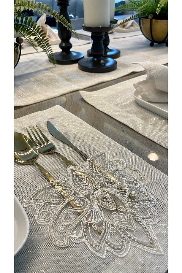 Linen Fransız Dantelli Gold Simli Ekru Amerikan Servis Ve Runner Set - 5