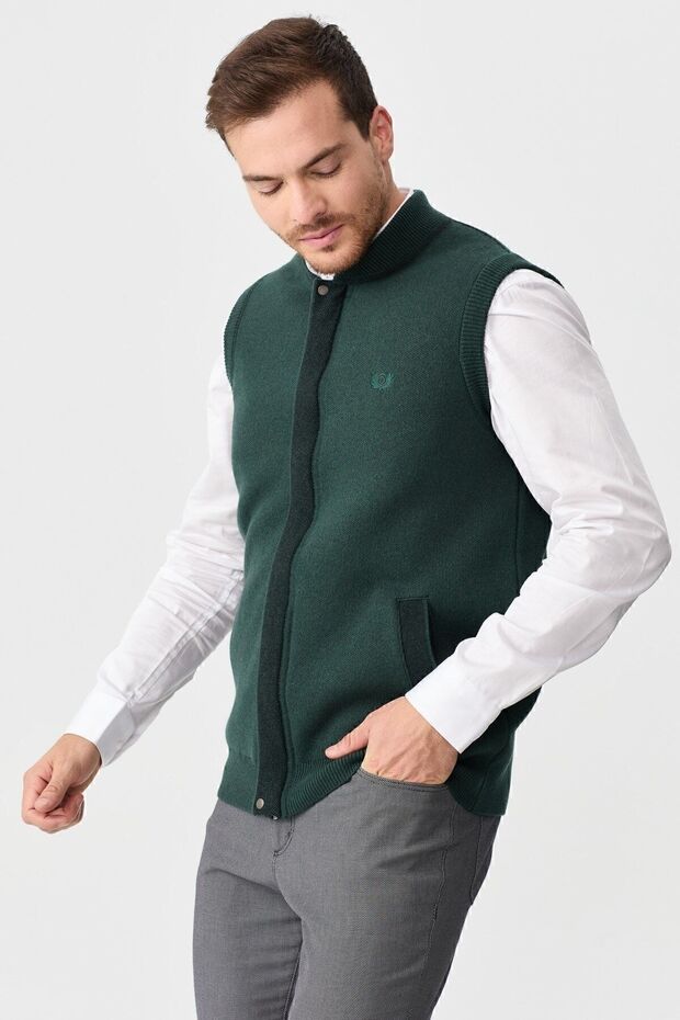 Men's Judge Collar Pique Jacquard Zippered Wool Vest Green