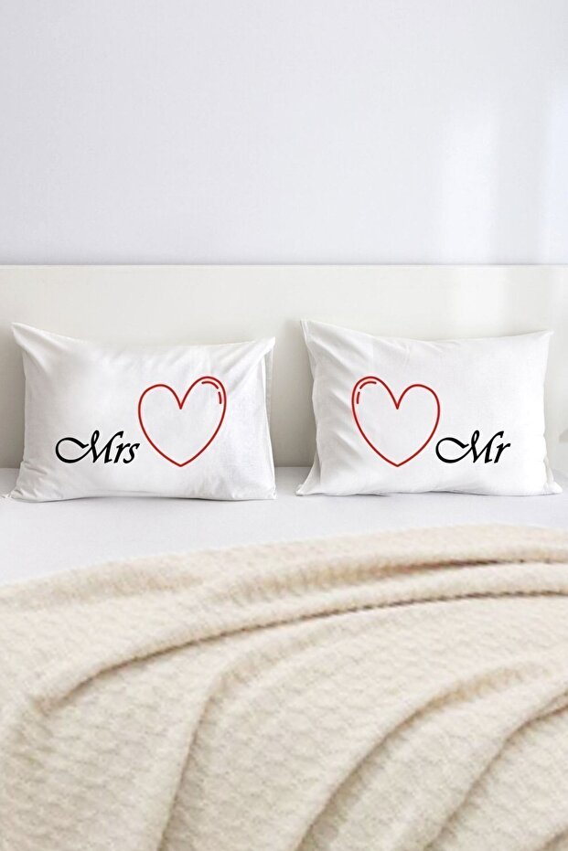 غطاء وسادة مزخرف مزدوج مطبوع من Mr And Mrs مقاس 50x70 سم - أبيض
