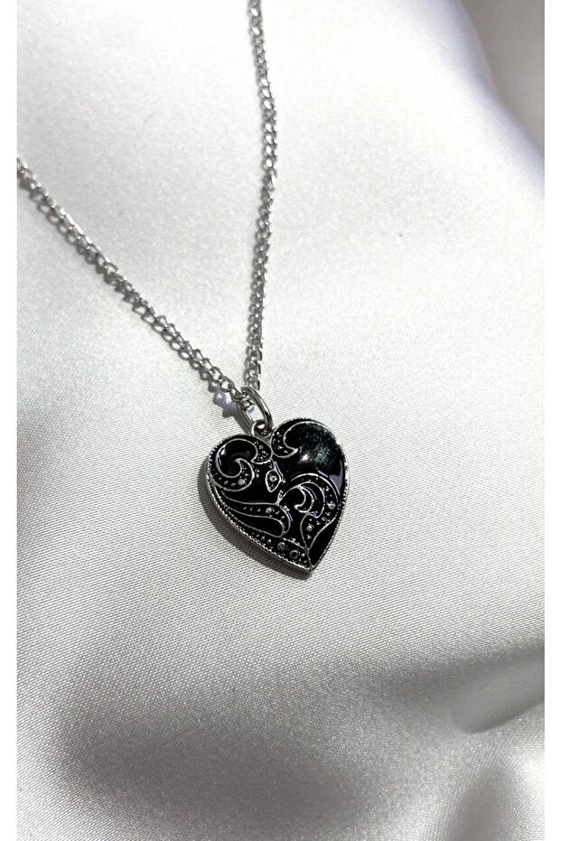 Gothic Gothic Patterned Heart Necklace - 2