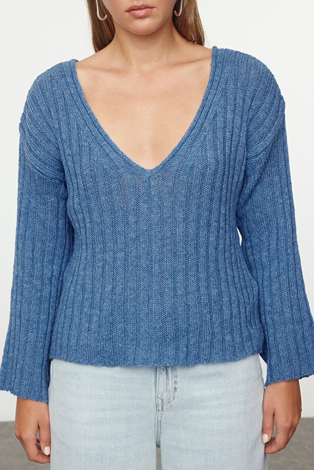 Dunkelblauer Wollpullover mit weitem Schnitt und Basic-Strickpullover TWOAW23KZ01844 - 3