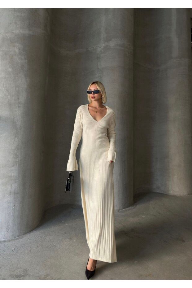 V-Neck Elegance Maxi Triko Elbise - 1