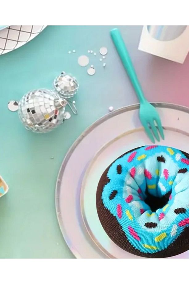 1 ÇİFT DONUT DESENLİ KUTULU  UNİSEX ÇORAP - 3