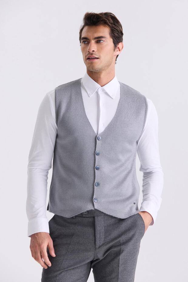 Gray Slim Fit Buttoned Knitwear Vest