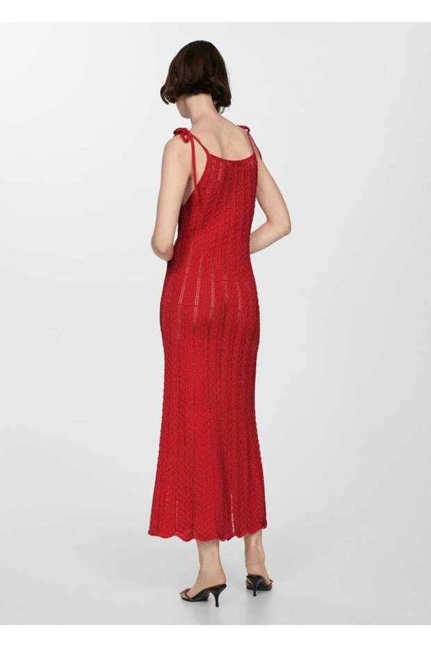 Durchbrochenes Strickkleid mit Bindedetail - 4