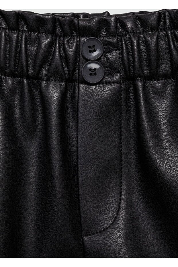 Deri Görünümlü Şort - 6