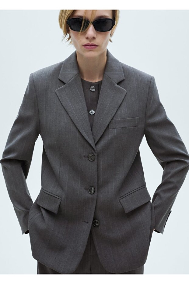 İnce Çizgili Blazer Ceket - 1
