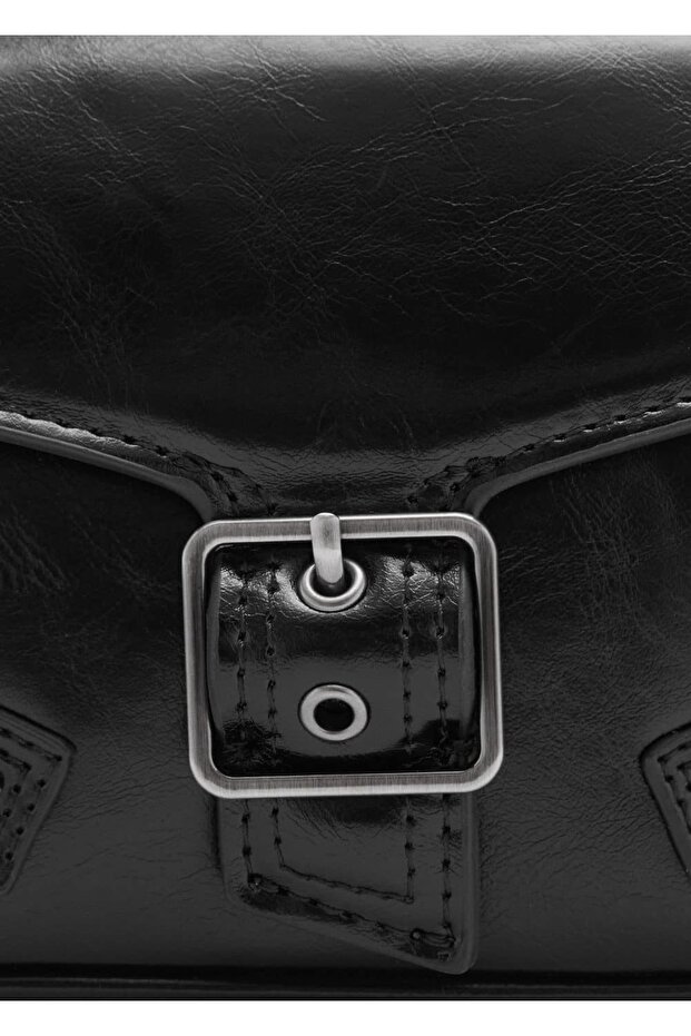 Schultertasche mit Schnallendetail - 5