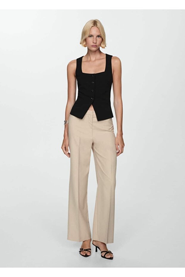 Gerade geschnittene Hose mit Falten - 5