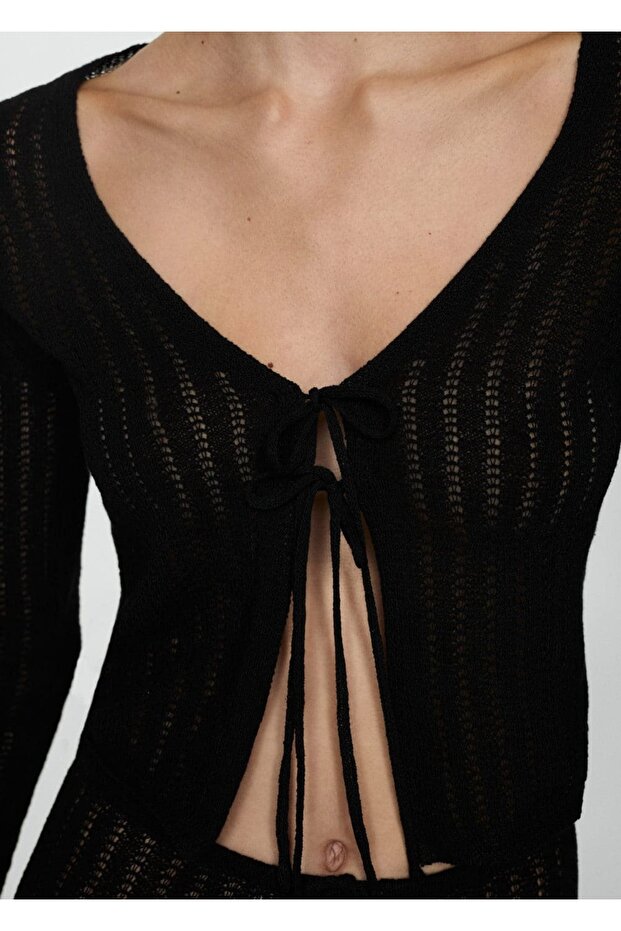 Bağ detaylı triko hırka - 1