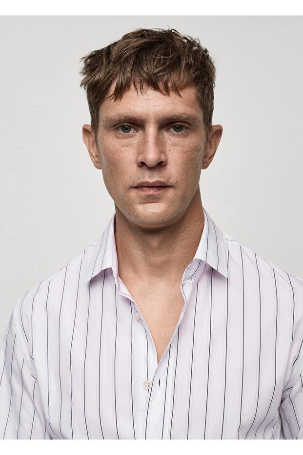 Gestreiftes Baumwollhemd mit normaler Passform - 5