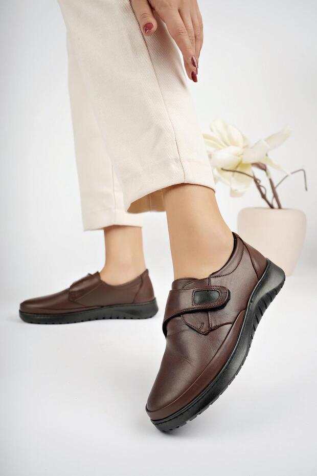 ARCH Garantált ortopéd talpú saroksarkú valódi bőr női cipő - 6