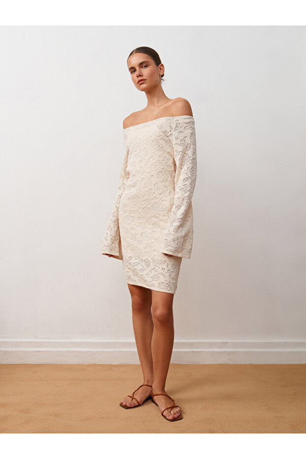 90193 Boat Neck Spanish Sleeve Lined Knitwear Dress-Ecru