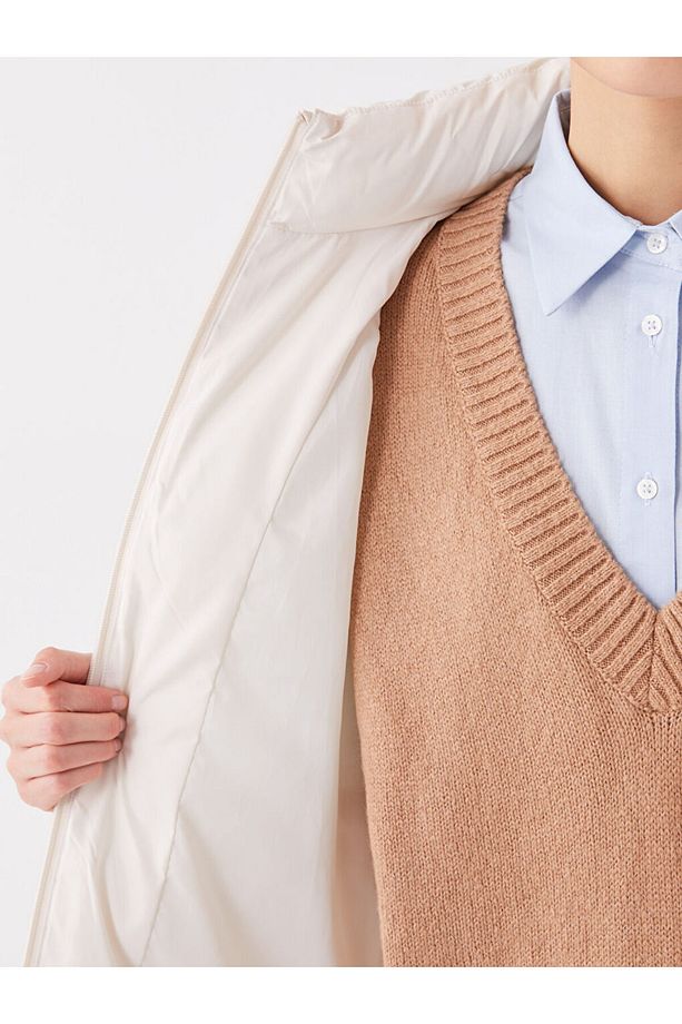 Kapusonlu Duz Oversize Kadin Sisme Mont - W33633Z8 - 4