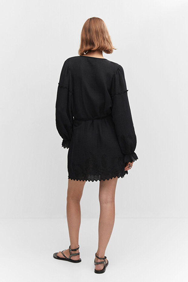 Gesticktes, strukturiertes Kleid - 8