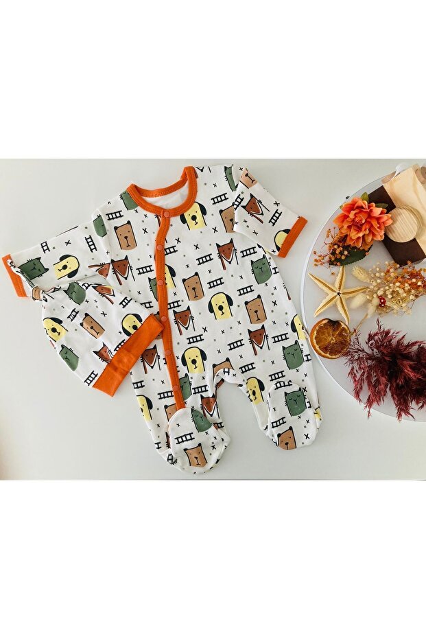 DOG PRINTED BABY JUMPSUIT AND HAT WITH SIDE STRAPS