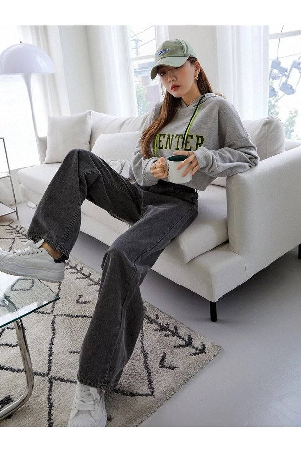 Cesy Lycra Women's Smoked Snow Wash Super High Waist Loose Leg Denim Jeans Casual Trousers