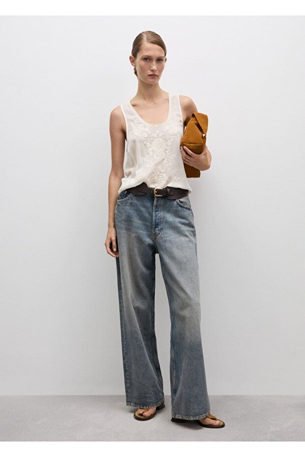 İşlemeli askılı bluz - 2