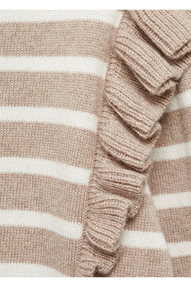 Gestreifter und gerüschter Pullover - 4
