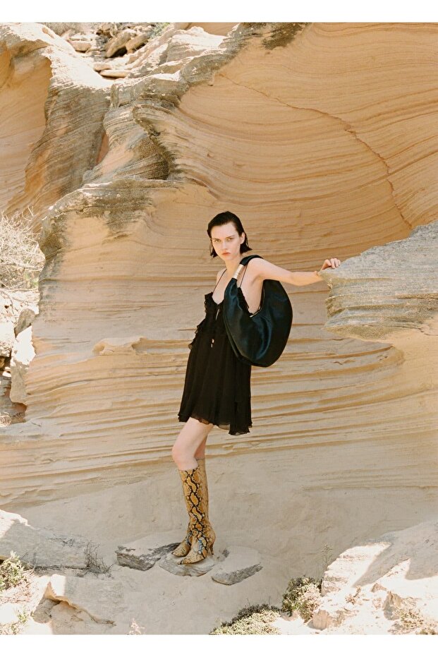 Volanlı askılı şifon elbise - 6