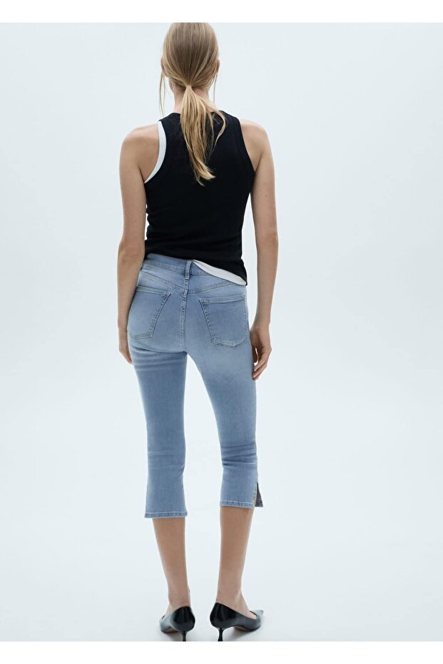 Capri Jeans with Side Slits - 4