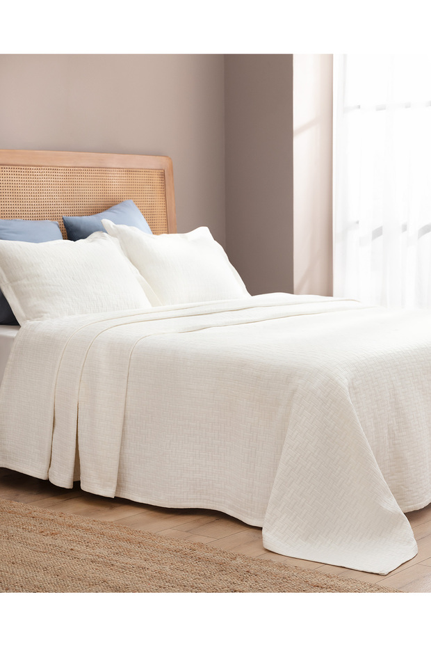 Berthe Double Bedspread - Yat Collection - White