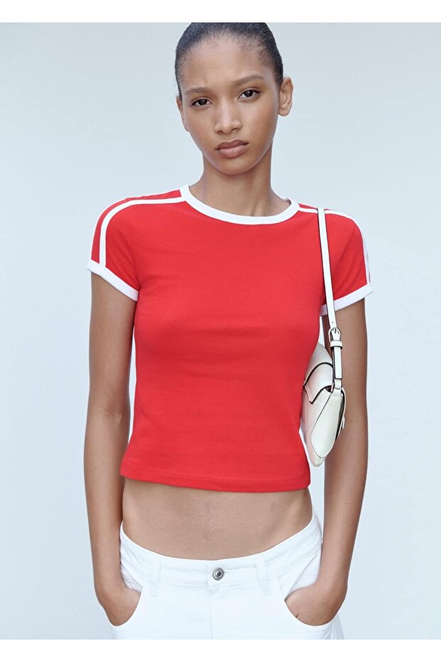 Kontrast detaylı triko tişört - 6