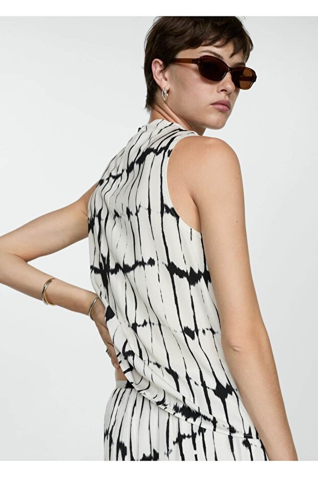 Drape detaylı desenli bluz - 4