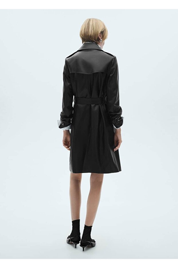 Deri görünümlü trençkot - 4