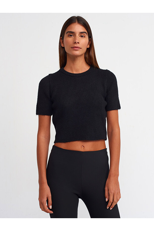 10490 Crew Neck Ribbed Short Sleeve Crop Sweater-Black