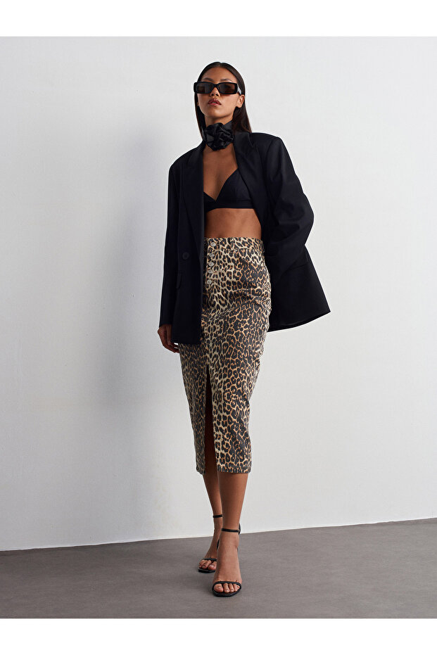 80569 تنورة دينم منقوشة بنقشة الفهد - بني - 1