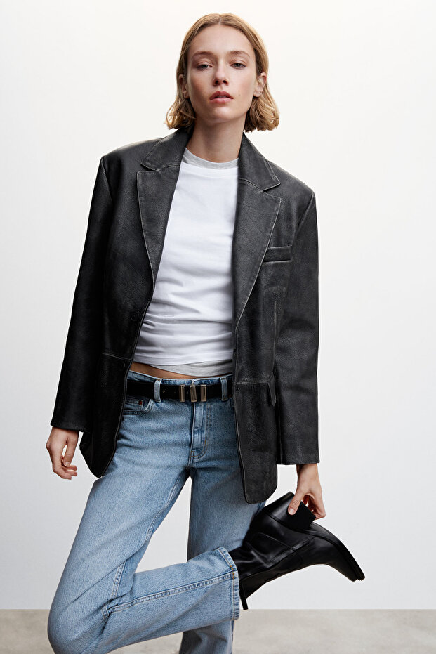 Medium-comfort straight jeans - 5