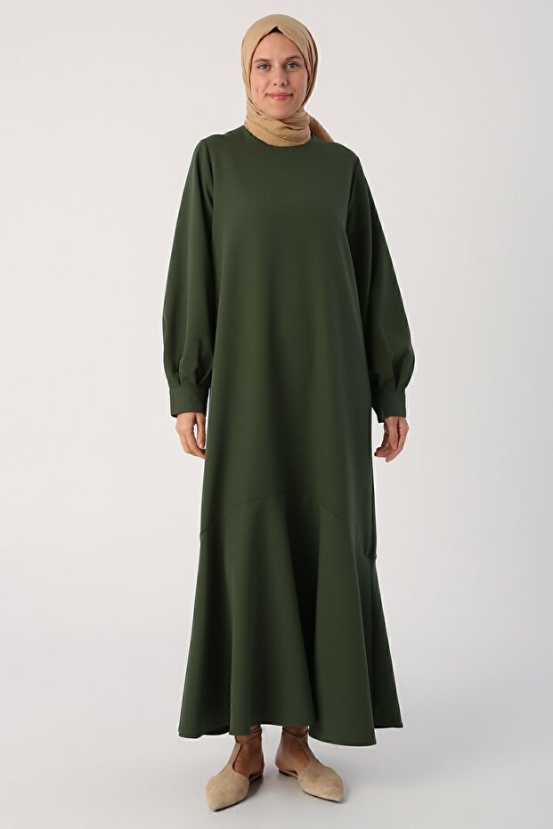 Tmavě zelené šaty s volánovou sukní - 2