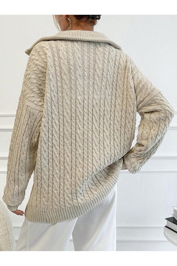 Trucker Collar Knitted Sweater - 7