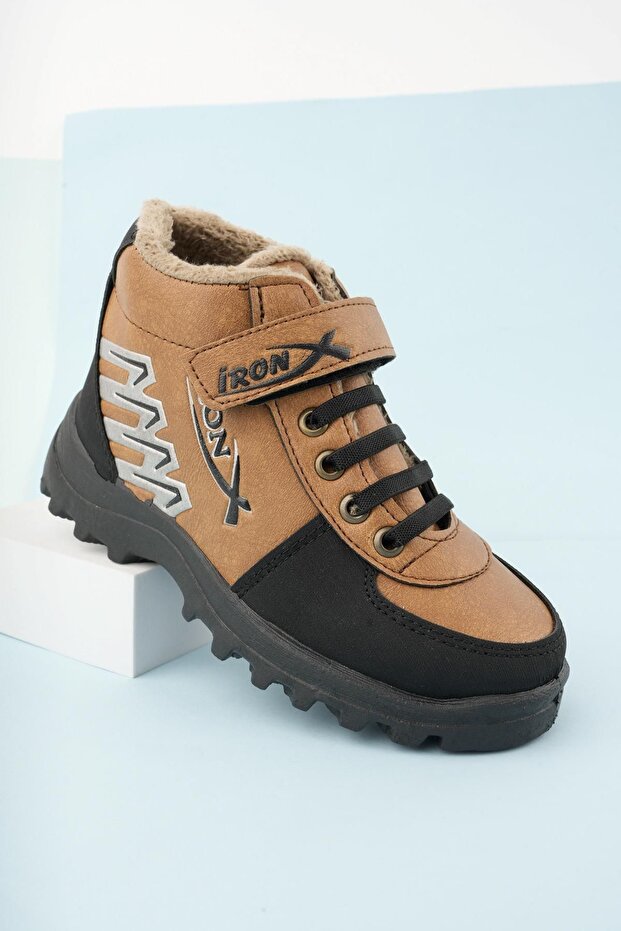 Dziecięce buty odporne na wodę i zimno. - 1