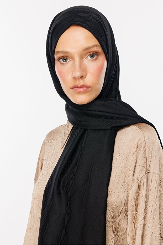 Black Aura Pattern Silky Jacquard Shawl
