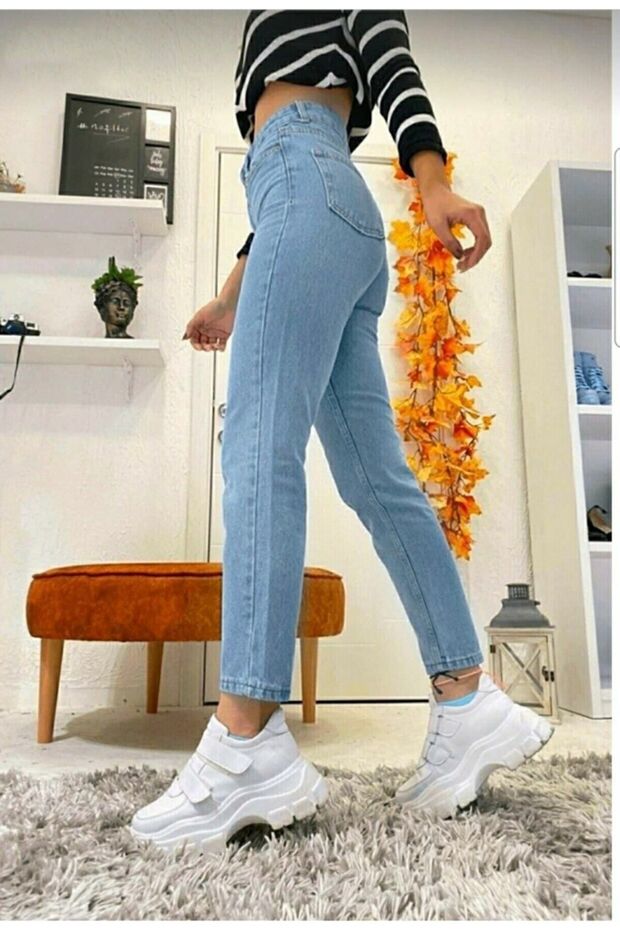 High Waist Lycra Light Blue Mom Jeans - Women