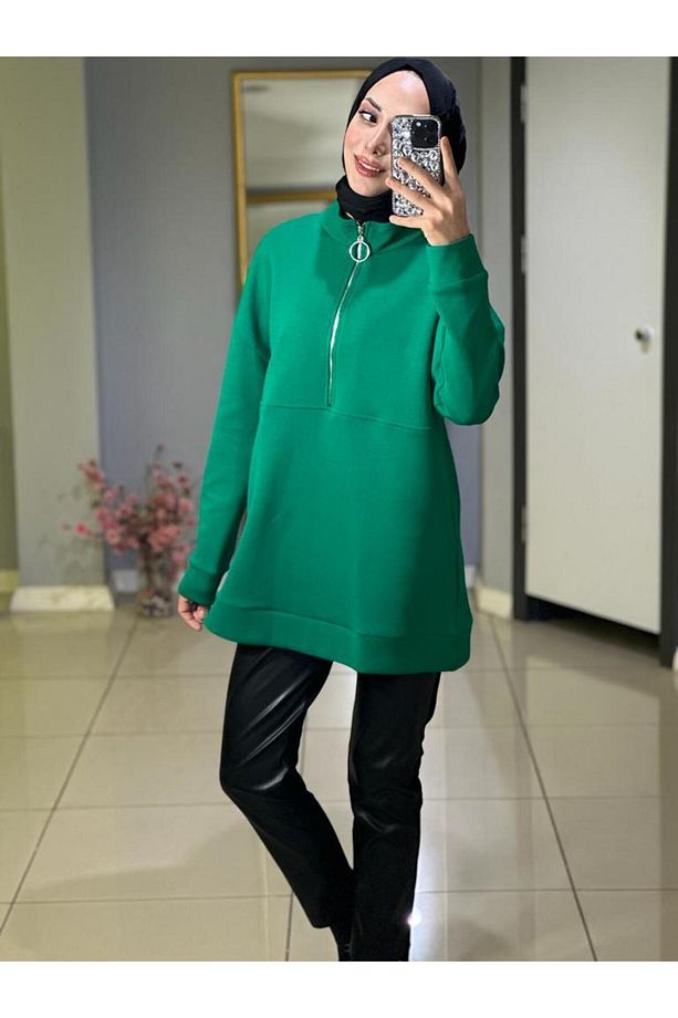 Sırtı Yazılı Dik Yaka Sweatshırt - 2