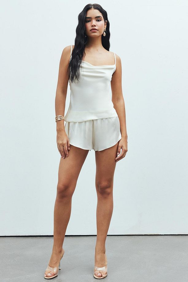 Caché Ekru Degaje Yaka Askılı Kısa Saten Pijama Takımı - 3